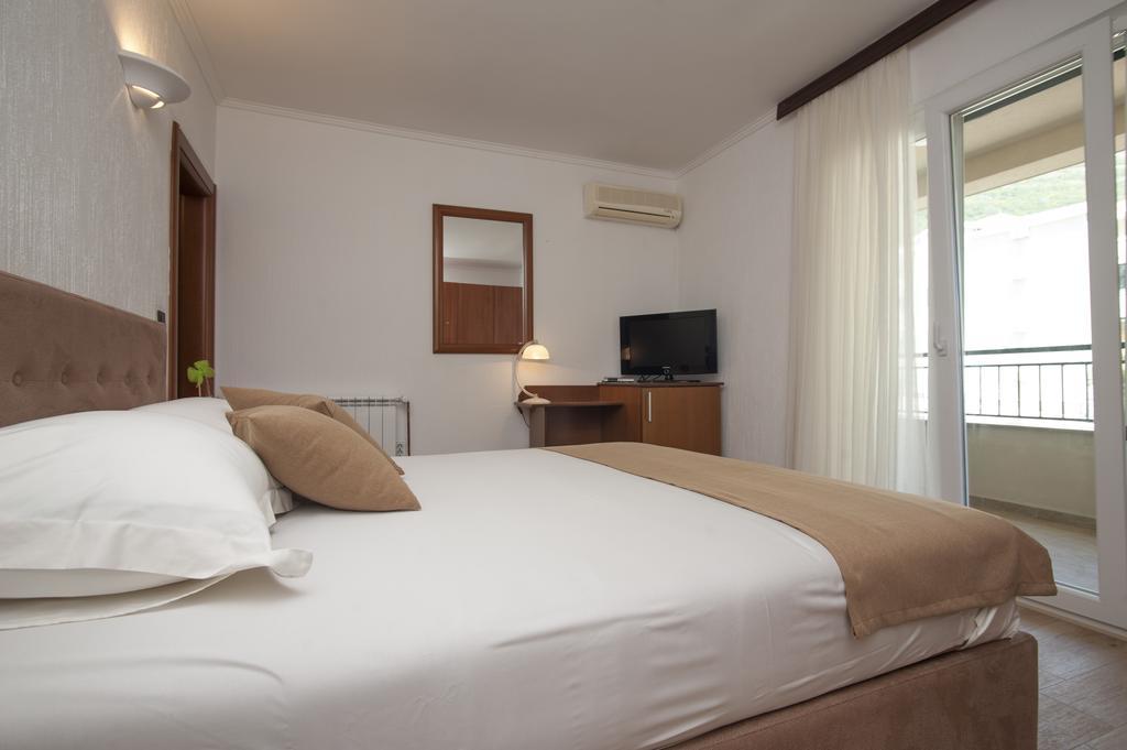 Guest House Medin Petrovac Εξωτερικό φωτογραφία