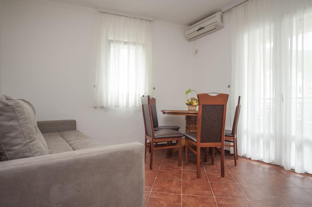 Guest House Medin Petrovac Εξωτερικό φωτογραφία