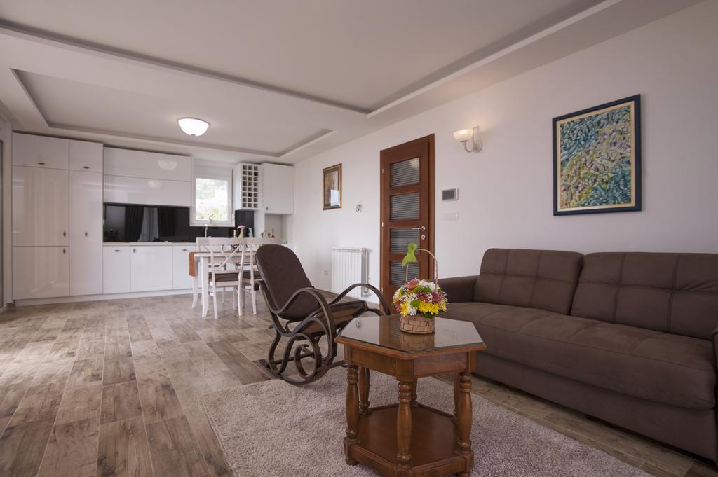 Guest House Medin Petrovac Εξωτερικό φωτογραφία